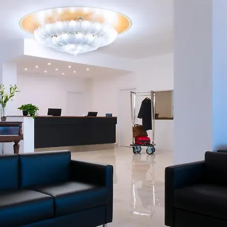 Cdh Ξενοδοχείο Μόντενα