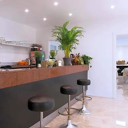 Hotel Cdh 4*