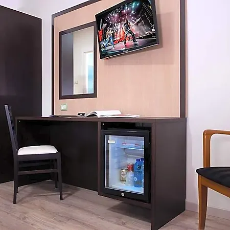 Hotel Cdh Modena
