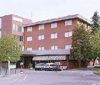 Cdh Szálloda Modena